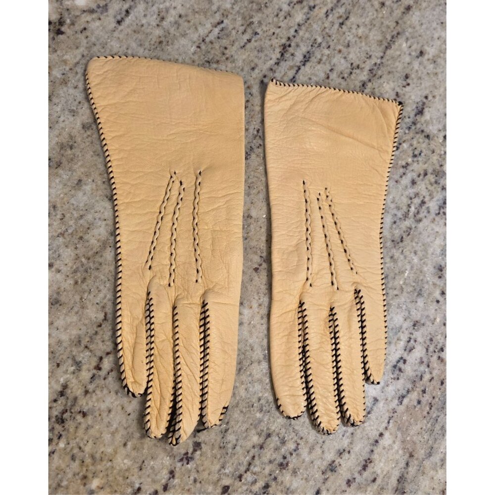 Vintage Womens Size S 6.5 Golden Tan Leather Deerskin Gloves Contrast Stitching